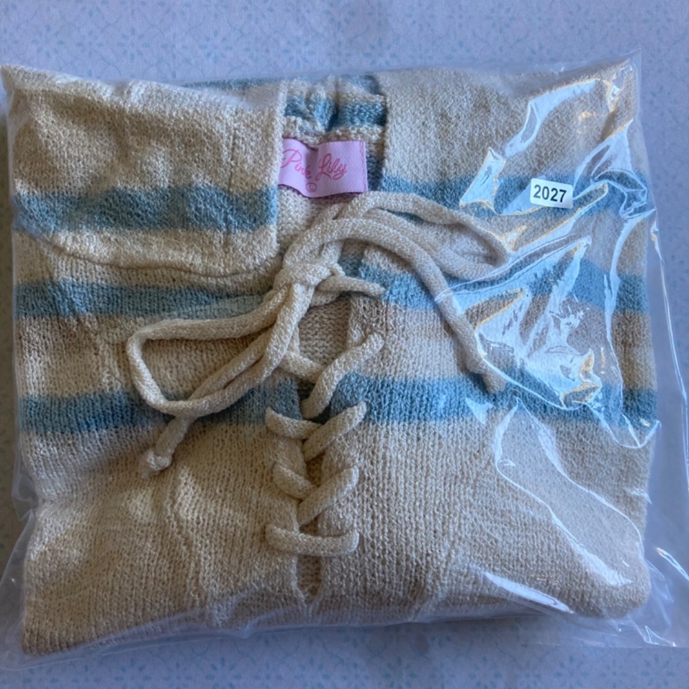 Pink Lily women’s hooded sweater - Picture 7 of 7